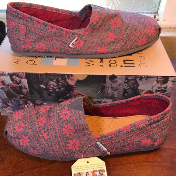 Toms Other - TOMS Classics Red Snowflake slip on Men ,Size 12,